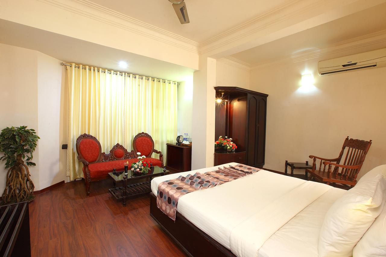 Trichur Towers Thrissur Eksteriør billede