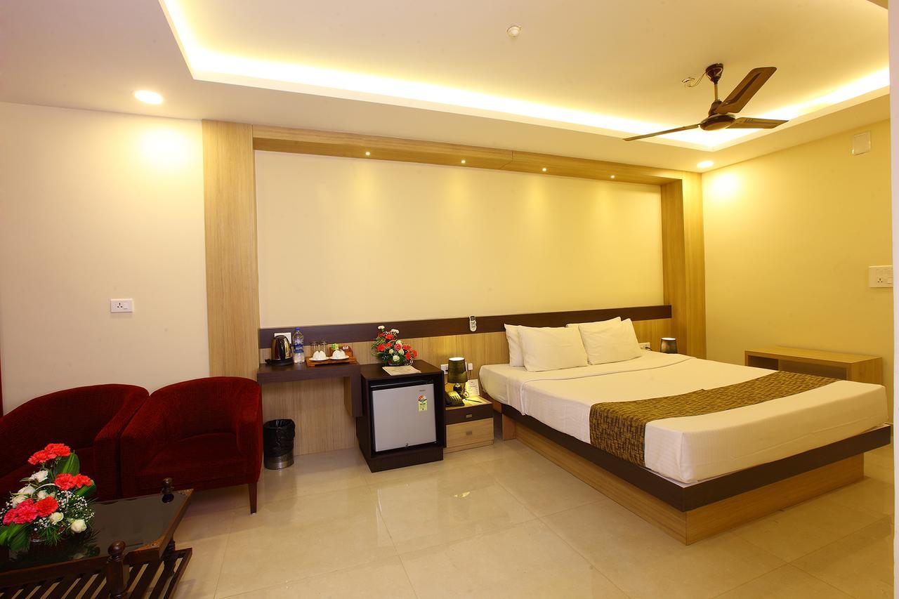 Trichur Towers Thrissur Eksteriør billede