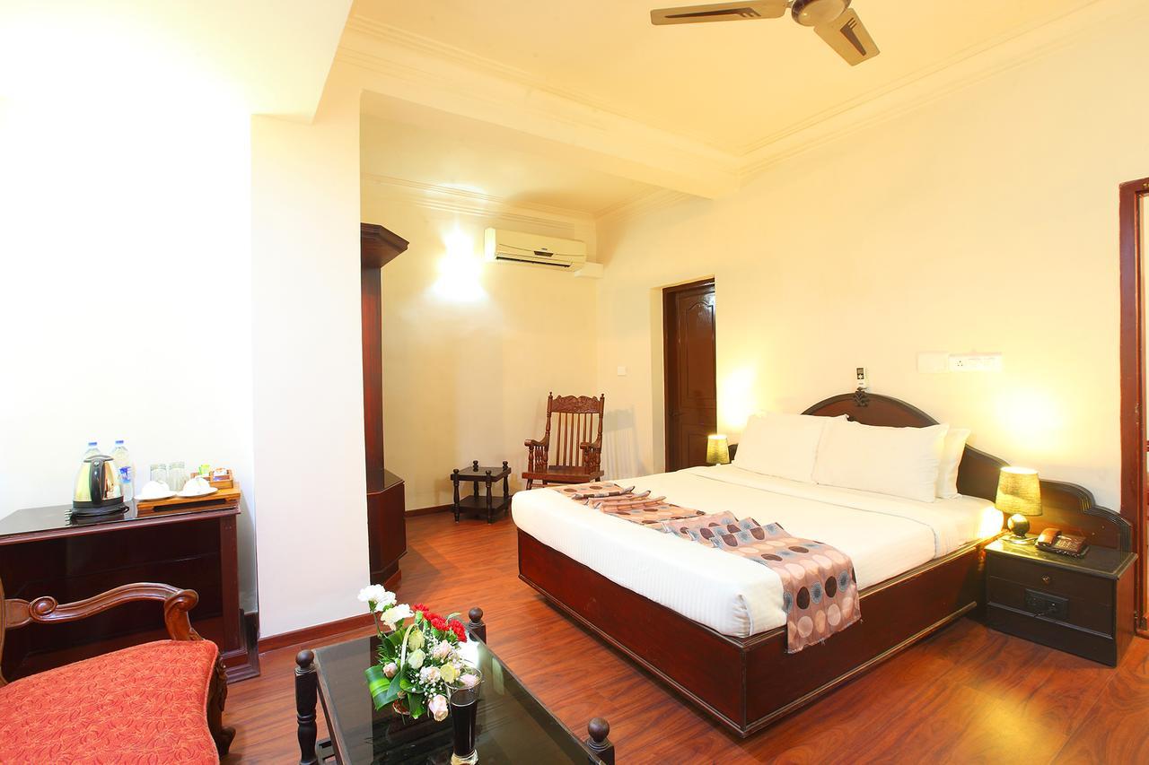 Trichur Towers Thrissur Eksteriør billede