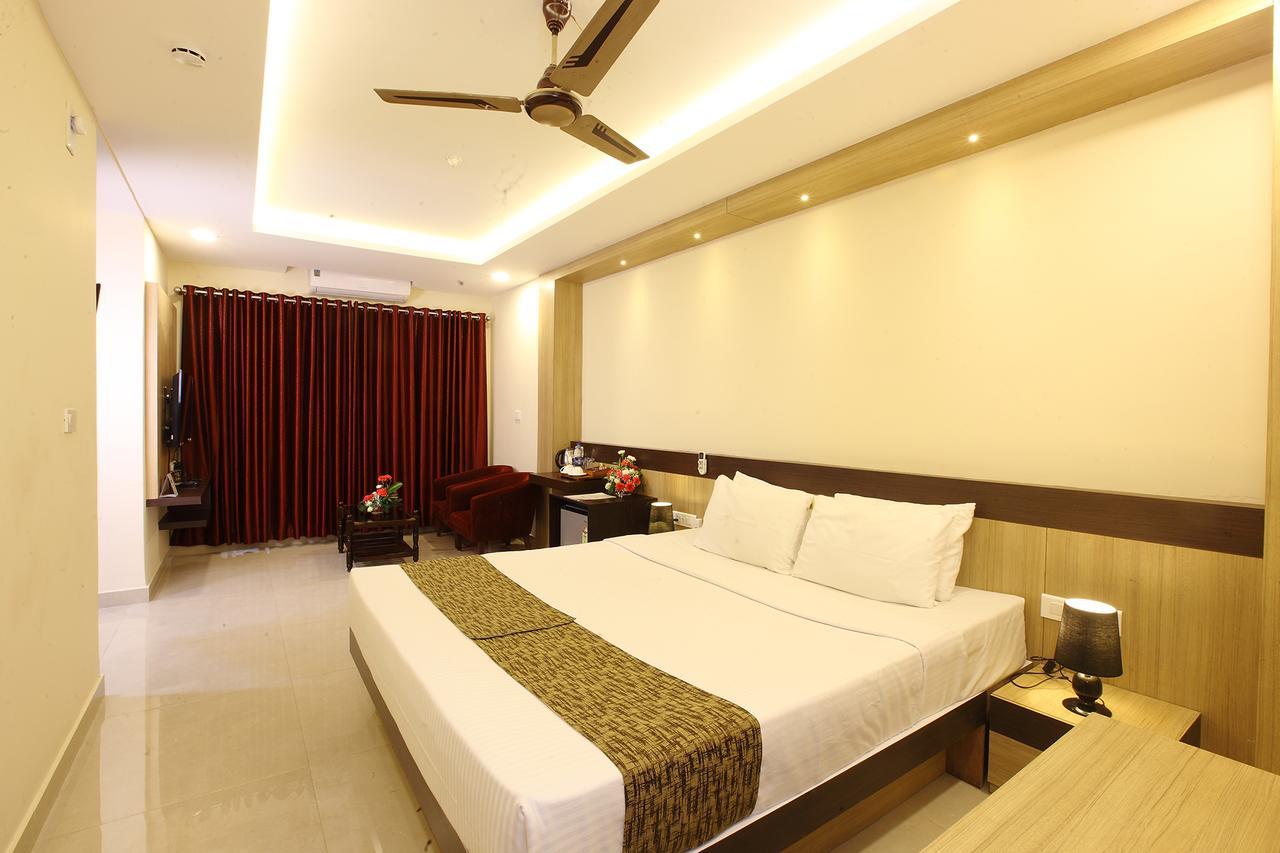 Trichur Towers Thrissur Eksteriør billede