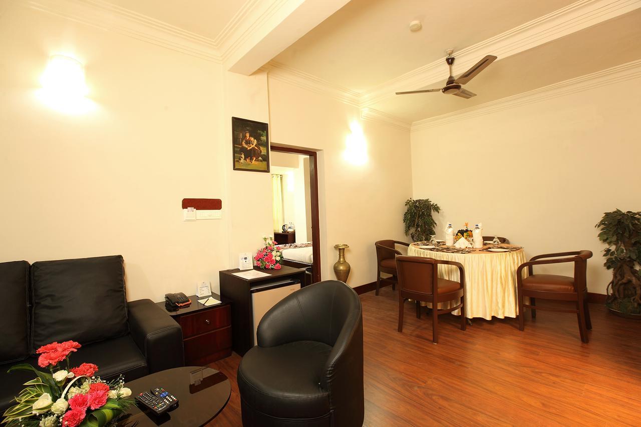 Trichur Towers Thrissur Eksteriør billede