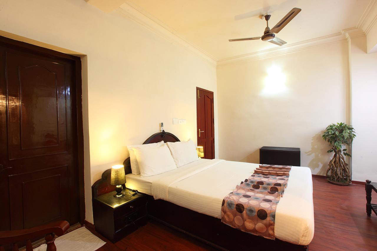 Trichur Towers Thrissur Eksteriør billede
